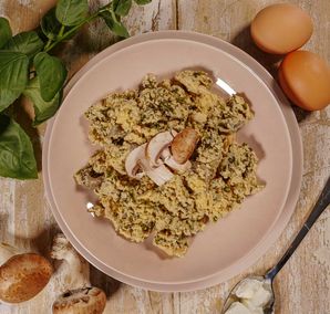 Feta egg, spinach and mushroom scramble