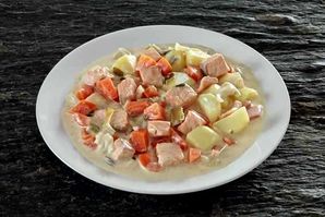 Salmon blanquette and potatoes